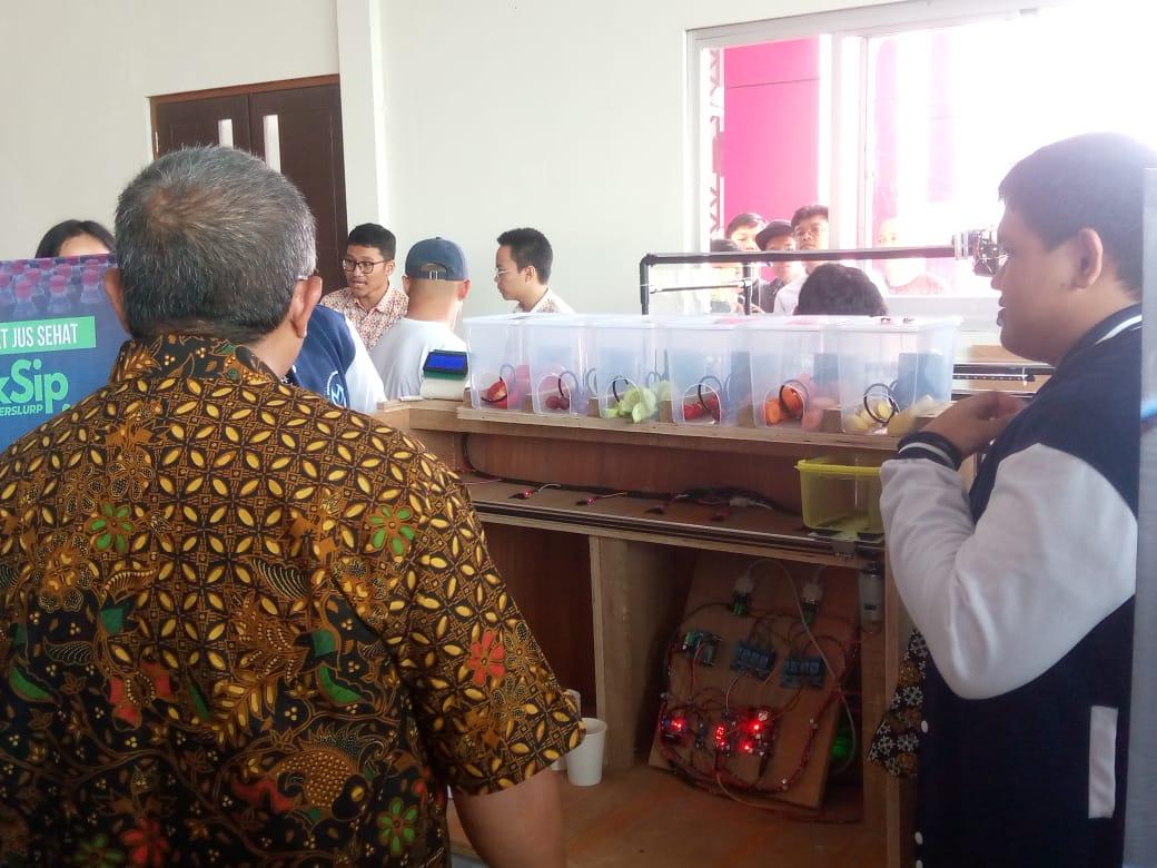 Mesin Juicer Otomatis Karya Siswa